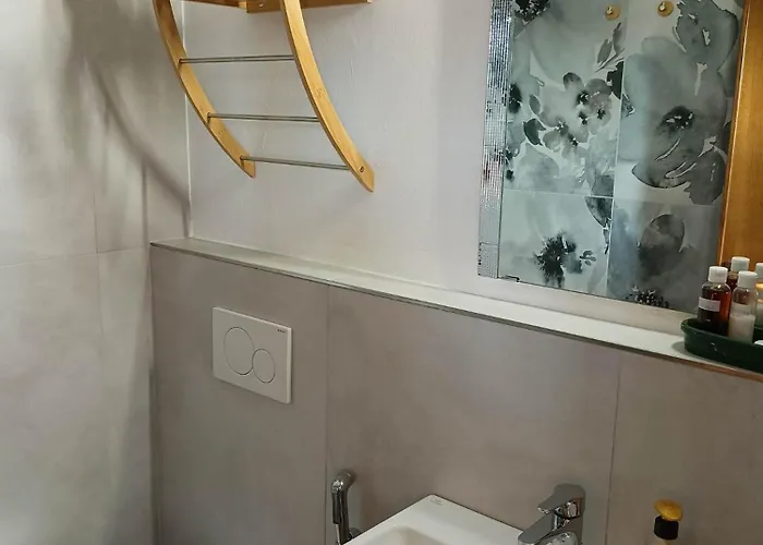 Sweet Emily Montelupo Fiorentino